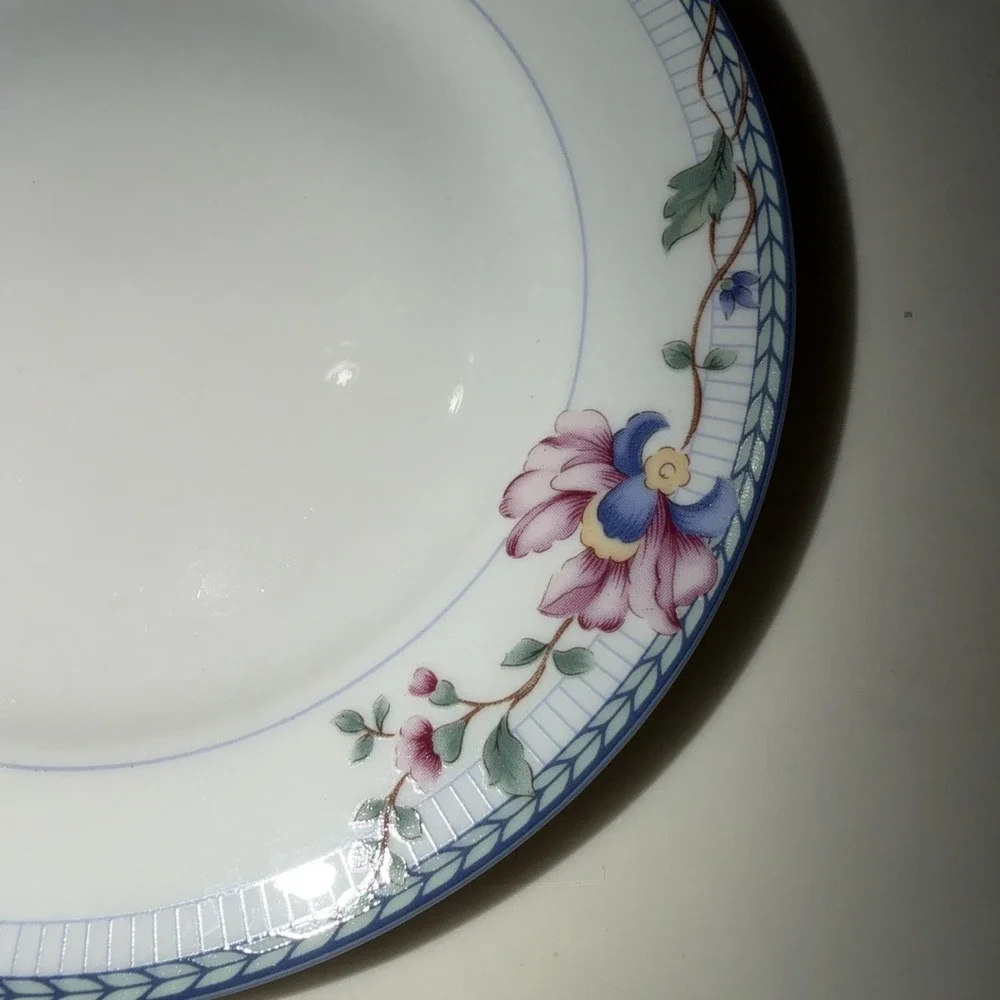 Set of 5 Oneida Porcelain Select Collection BLUE LATTICE 6